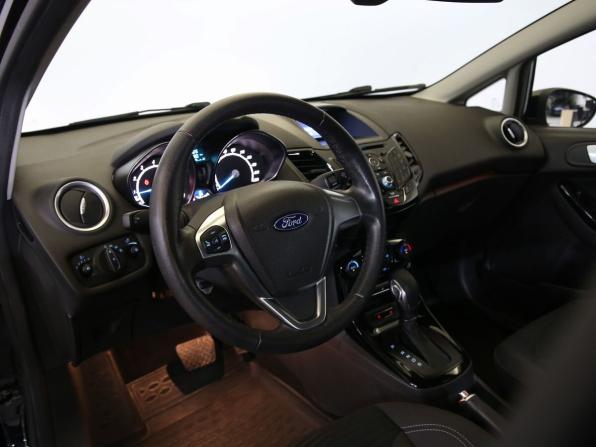 Ford Fiesta Mk6 Рестайлинг с пробегом 2017 года, цена 945 000 рублей, 94983 км, седан, Автокод Объявления