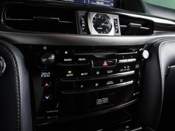 Lexus LX III Рестайлинг 2 с пробегом 2018 года, цена 7 899 000 рублей, 134542 км, внедорожник, Автокод Объявления