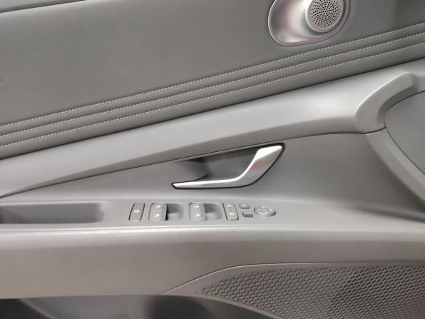 Hyundai Elantra VII (CN7) с пробегом 2021 года, цена 1 649 000 рублей, 71598 км, седан, Автокод Объявления