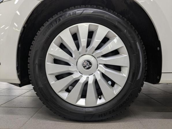 Skoda Octavia IV (A8) с пробегом 2021 года, цена 2 315 000 рублей, 81965 км, лифтбек, Автокод Объявления