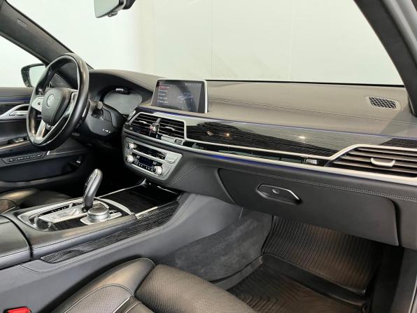 BMW 7 серии VI (G11/G12) Рестайлинг с пробегом 2020 года, цена 4 880 000 рублей, 186306 км, седан, Автокод Объявления