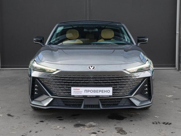 Changan UNI-V I с пробегом 2023 года, цена 2 050 000 рублей, 55660 км, лифтбек, Автокод Объявления