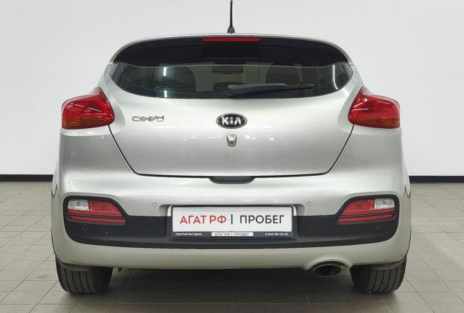Kia Ceed II с пробегом 2013 года, цена 949 000 рублей, 200871 км, хэтчбек, Автокод Объявления