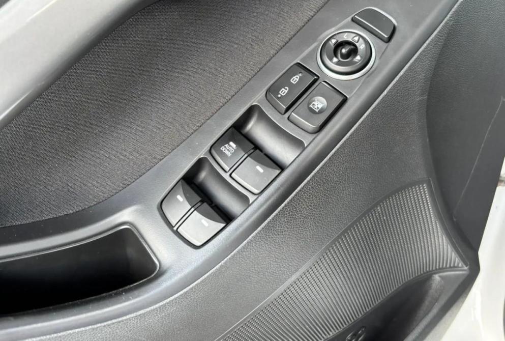 Hyundai Elantra V (MD) Киров  - изображение 16