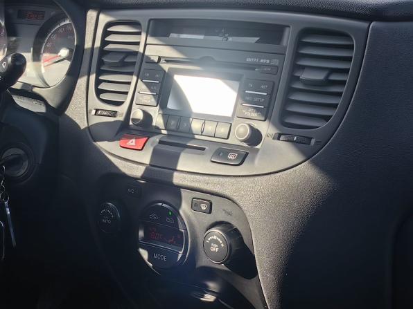 Kia Rio II Рестайлинг с пробегом 2009 года, цена 269 000 рублей, 219000 км, седан, Автокод Объявления