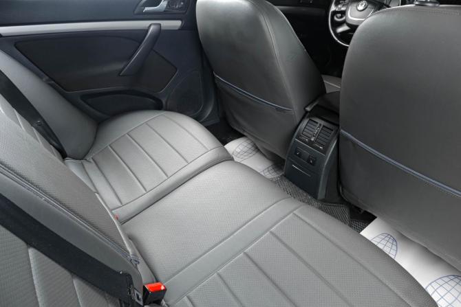 Skoda Octavia II (A5) Рестайлинг с пробегом 2011 года, цена 729 000 рублей, 303000 км, лифтбек, Автокод Объявления