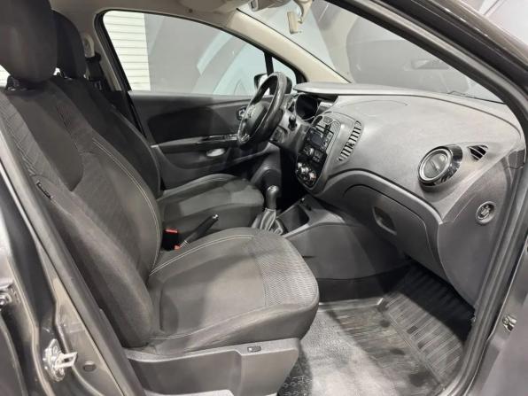 Renault Kaptur I с пробегом 2017 года, цена 1 225 000 рублей, 187200 км, внедорожник, Автокод Объявления