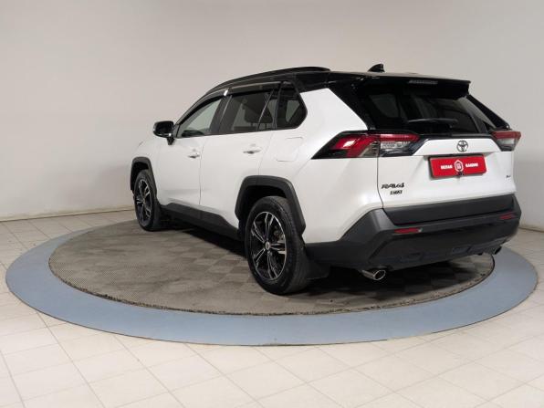Toyota RAV4 V (XA50) с пробегом 2021 года, цена 2 840 000 рублей, 108000 км, внедорожник, Автокод Объявления