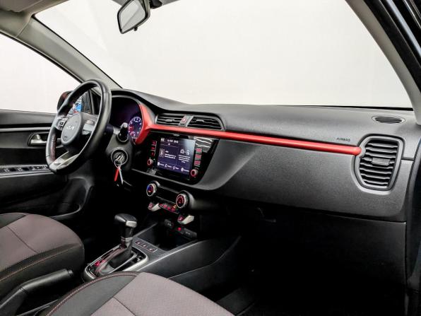 Kia Rio IV Рестайлинг с пробегом 2021 года, цена 1 785 000 рублей, 113102 км, хэтчбек, Автокод Объявления