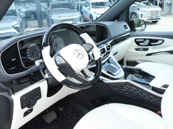 Mercedes-Benz V-Класс III (W447) Рестайлинг с пробегом 2024 года, цена 8 995 000 рублей, 7940 км, минивэн, Автокод Объявления