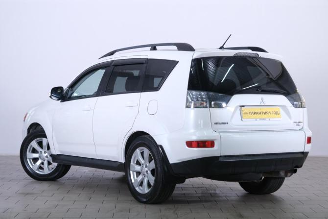 Mitsubishi Outlander II Рестайлинг с пробегом 2012 года, цена 1 559 000 рублей, 259731 км, внедорожник, Автокод Объявления