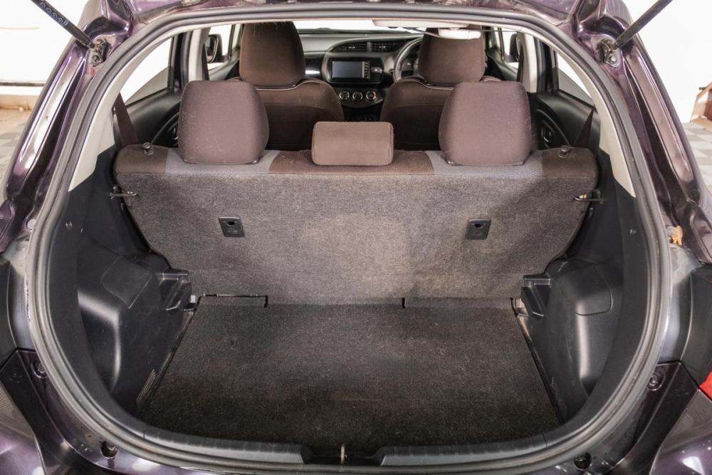 Toyota Vitz III (XP130) Рестайлинг 2 Томск  - изображение 16