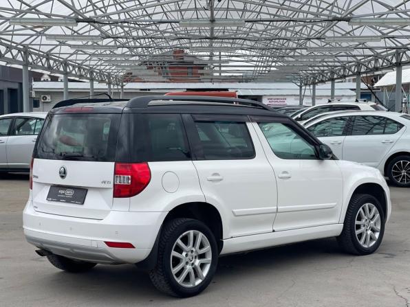 Skoda Yeti I Рестайлинг с пробегом 2014 года, цена 827 000 рублей, 182316 км, внедорожник, Автокод Объявления