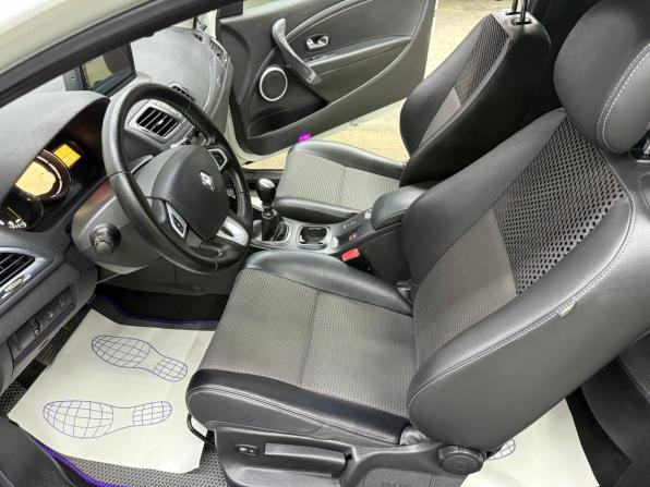 Renault Megane III Рестайлинг с пробегом 2012 года, цена 750 000 рублей, 154653 км, хэтчбек, Автокод Объявления