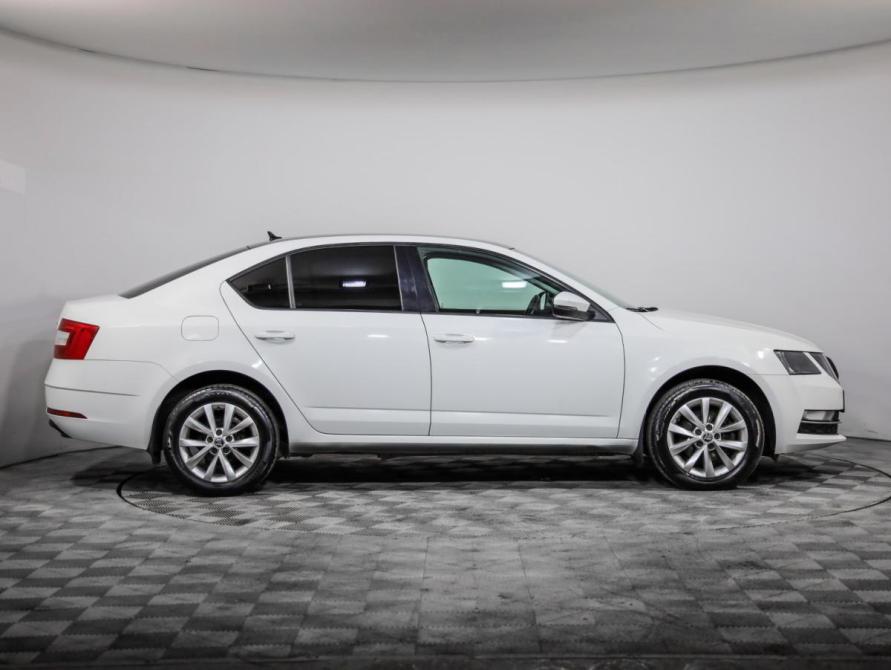 Skoda Octavia III (A7) Рестайлинг Санкт-Петербург  - изображение 4