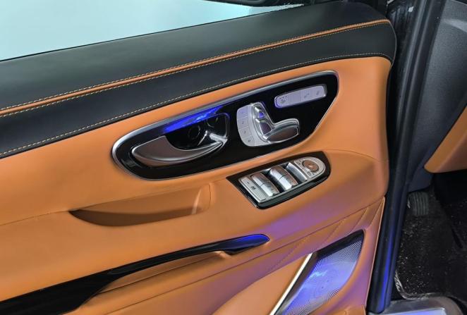 Mercedes-Benz Vito III (W447) с пробегом 2024 года, цена 8 800 000 рублей, 45394 км, минивэн, Автокод Объявления