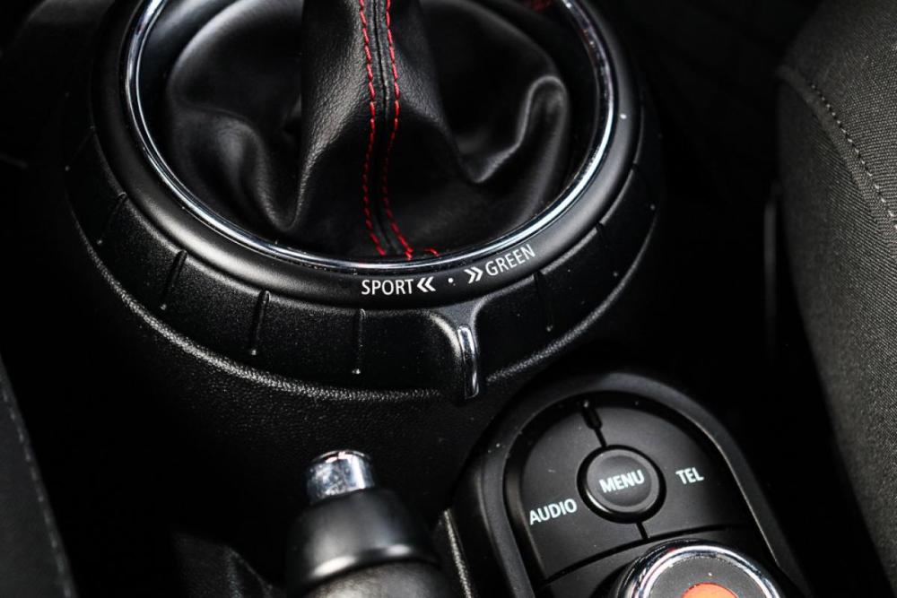 Mini Hatch III (F55/F56) Москва  - изображение 21