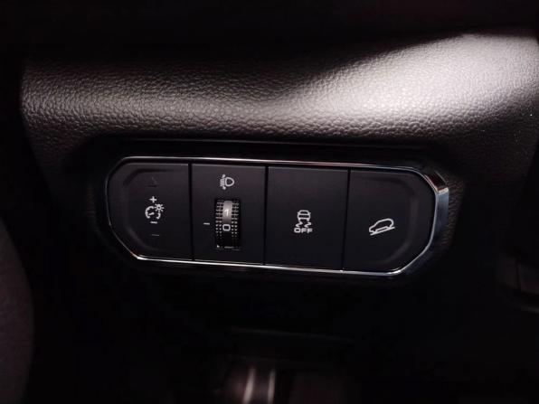 Haval Jolion I с пробегом 2023 года, цена 1 650 000 рублей, 57757 км, внедорожник, Автокод Объявления