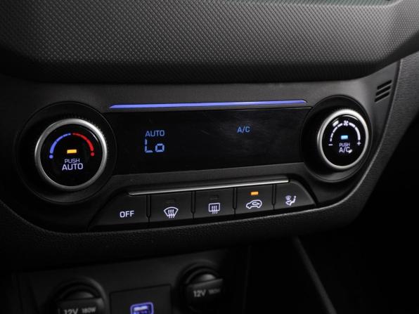 Hyundai Creta I Рестайлинг с пробегом 2021 года, цена 2 099 000 рублей, 70532 км, внедорожник, Автокод Объявления