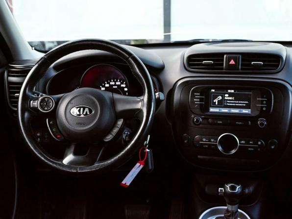 Kia Soul II Рестайлинг с пробегом 2018 года, цена 1 549 000 рублей, 109000 км, хэтчбек, Автокод Объявления
