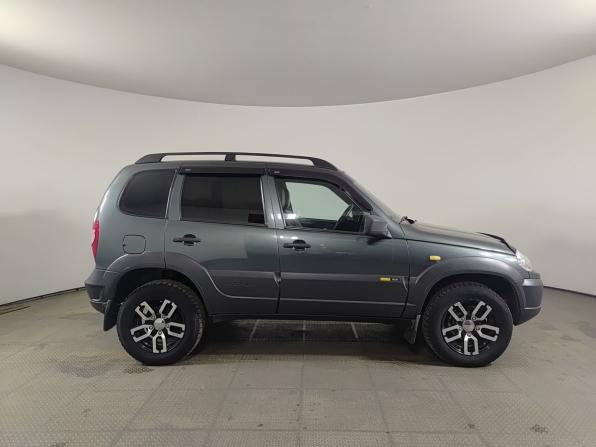 Chevrolet Niva I Рестайлинг с пробегом 2017 года, цена 805 000 рублей, 62431 км, внедорожник, Автокод Объявления