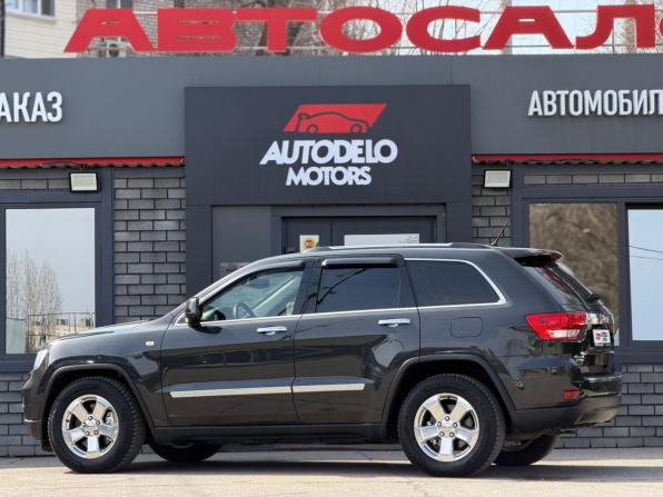 Jeep Grand Cherokee IV (WK2) с пробегом 2011 года, цена 2 100 000 рублей, 113757 км, внедорожник, Автокод Объявления