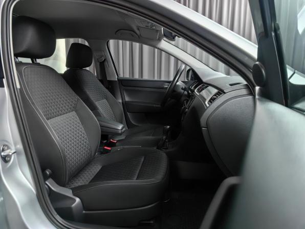 Skoda Rapid I с пробегом 2017 года, цена 1 122 000 рублей, 156456 км, лифтбек, Автокод Объявления