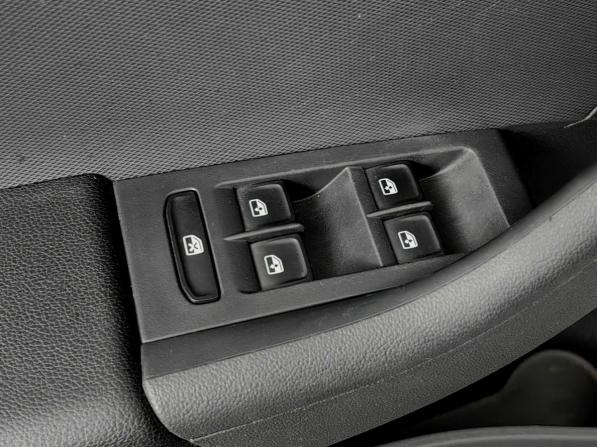 Volkswagen Polo V Рестайлинг с пробегом 2020 года, цена 1 355 000 рублей, 97907 км, седан, Автокод Объявления