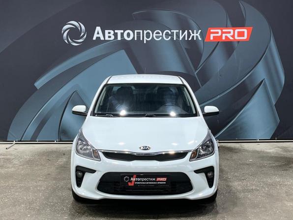 Kia Rio IV с пробегом 2018 года, цена 1 000 000 рублей, 69000 км, седан, Автокод Объявления