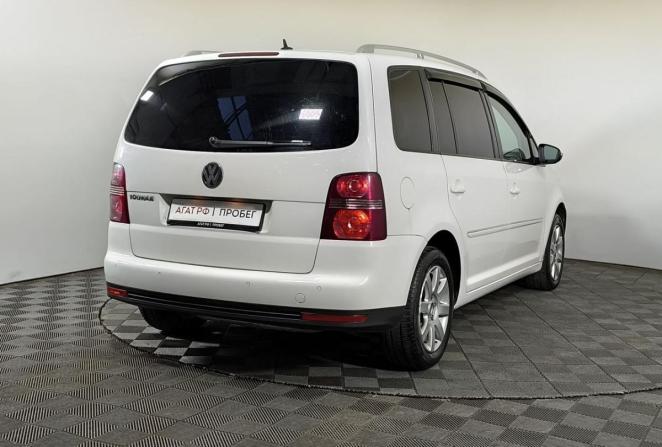 Volkswagen Touran I Рестайлинг с пробегом 2010 года, цена 550 000 рублей, 165000 км, компактвэн, Автокод Объявления