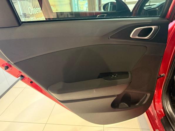 Kia Ceed III с пробегом 2018 года, цена 1 569 000 рублей, 75000 км, хэтчбек, Автокод Объявления