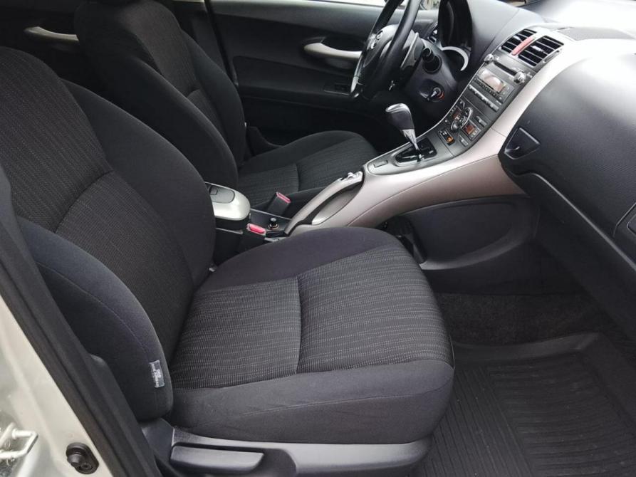 Toyota Auris I Калининград  - изображение 25
