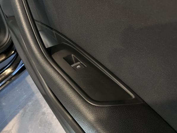 Audi A4 V (B9) с пробегом 2017 года, цена 2 040 000 рублей, 157832 км, седан, Автокод Объявления