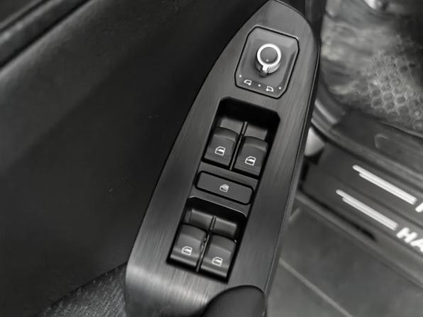 Haval Jolion I Рестайлинг с пробегом 2025 года, цена 1 875 000 рублей, 16151 км, внедорожник, Автокод Объявления