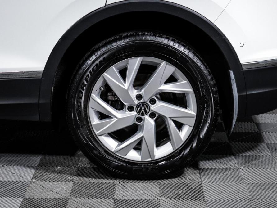 Volkswagen Tiguan II Рестайлинг Москва  - изображение 15