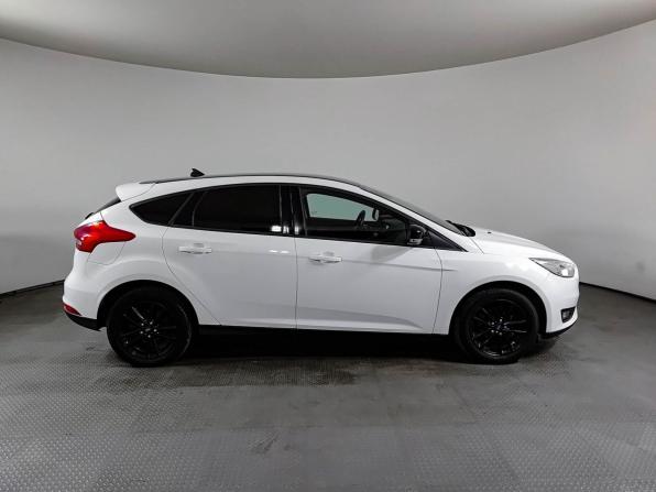 Ford Focus III Рестайлинг с пробегом 2019 года, цена 1 620 000 рублей, 60021 км, хэтчбек, Автокод Объявления