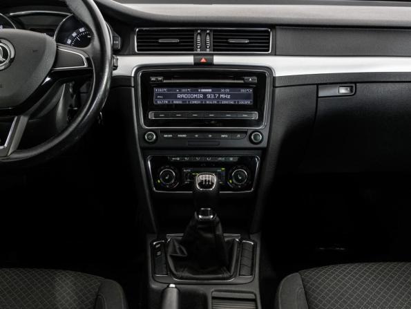 Skoda Superb II Рестайлинг с пробегом 2014 года, цена 1 400 000 рублей, 136389 км, лифтбек, Автокод Объявления