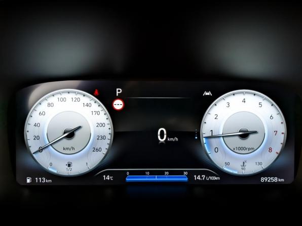 Hyundai Santa Fe IV Рестайлинг с пробегом 2021 года, цена 3 990 000 рублей, 89006 км, внедорожник, Автокод Объявления