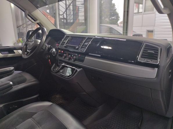 Volkswagen Multivan T6 с пробегом 2018 года, цена 5 750 000 рублей, 105919 км, минивэн, Автокод Объявления