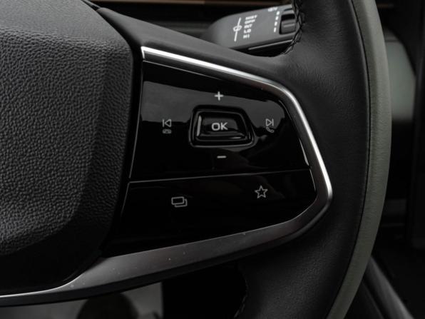 Changan Lamore с пробегом 2023 года, цена 2 097 000 рублей, 22625 км, седан, Автокод Объявления