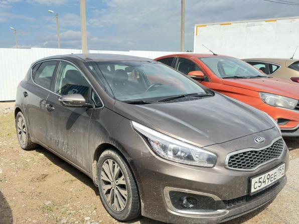 Kia Ceed II Рестайлинг с пробегом 2017 года, цена 1 457 000 рублей, 120000 км, хэтчбек, Автокод Объявления