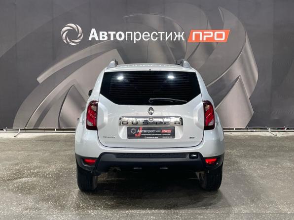 Renault Duster I Рестайлинг с пробегом 2016 года, цена 1 240 000 рублей, 114689 км, внедорожник, Автокод Объявления