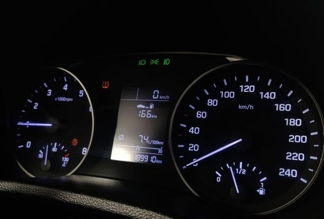 Hyundai Elantra VI (AD) с пробегом 2017 года, цена 1 040 000 рублей, 189856 км, седан, Автокод Объявления