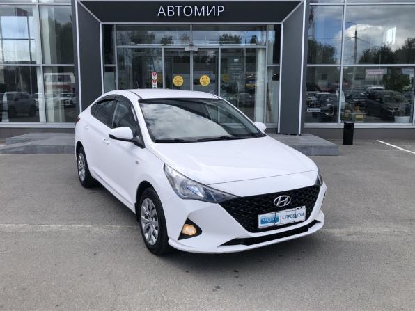 Hyundai Solaris II Рестайлинг с пробегом 2021 года, цена 1 695 000 рублей, 60466 км, седан, Автокод Объявления