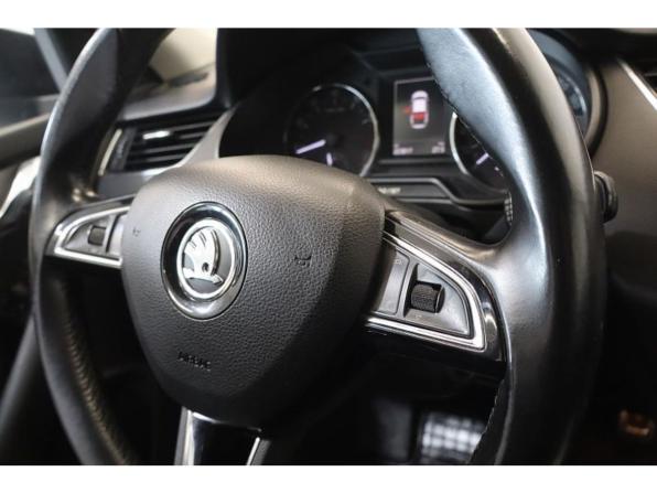 Skoda Octavia III (A7) с пробегом 2015 года, цена 1 639 000 рублей, 223816 км, лифтбек, Автокод Объявления