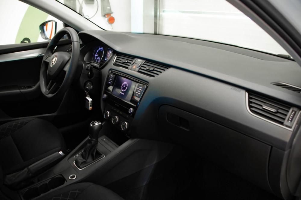 Skoda Octavia III (A7) Рестайлинг Москва  - изображение 25