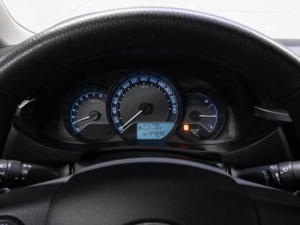 Toyota Corolla XI (E160 E170 E180) с пробегом 2013 года, цена 1 200 000 рублей, 124030 км, седан, Автокод Объявления