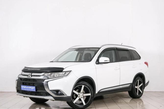 Mitsubishi Outlander III Рестайлинг 2 с пробегом 2015 года, цена 1 999 000 рублей, 286000 км, внедорожник, Автокод Объявления