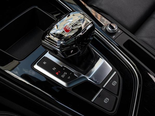 Audi A4 V (B9) Рестайлинг с пробегом 2020 года, цена 3 140 000 рублей, 119470 км, седан, Автокод Объявления
