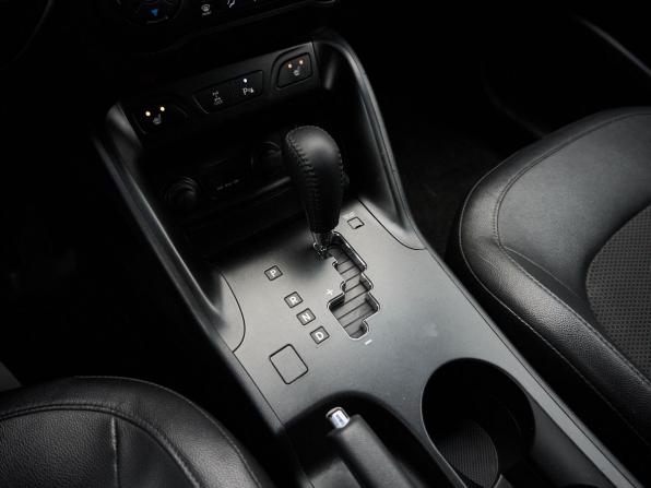 Hyundai ix35 I Рестайлинг с пробегом 2014 года, цена 1 380 000 рублей, 166555 км, внедорожник, Автокод Объявления